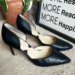 Adrienne Vittadini black leather pointed toe pumps dress heels
